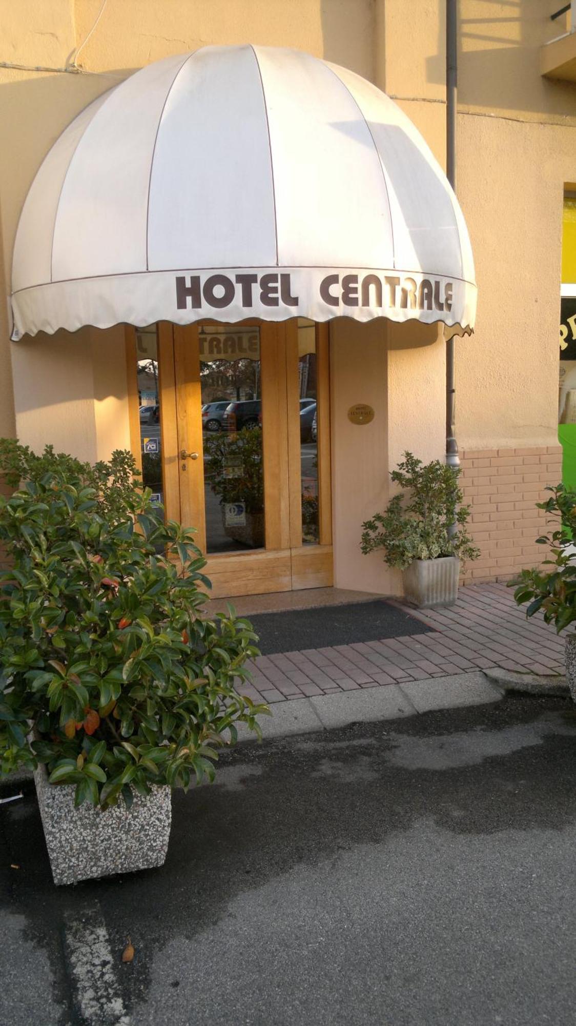 Hotel Centrale Argenta Exterior foto